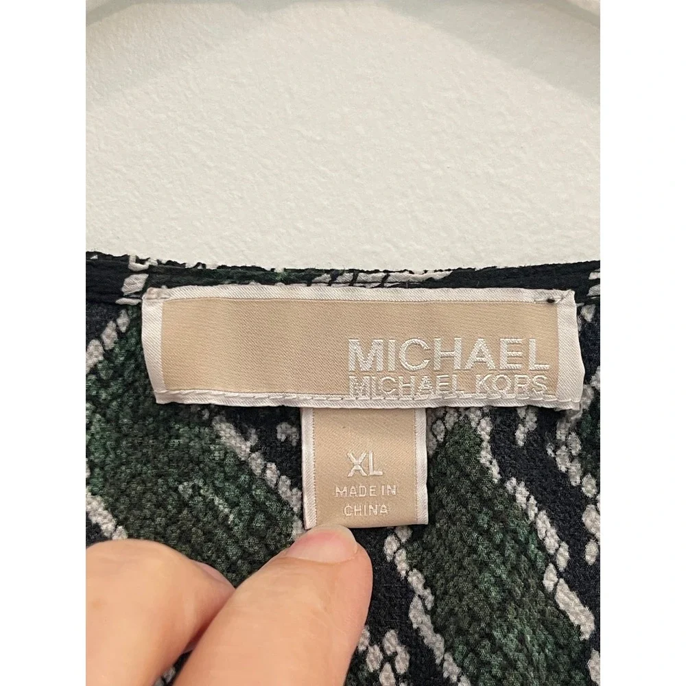 00061 - Michael Kors Green Snake Print Cold Shoulder Blouse‎ Top XL